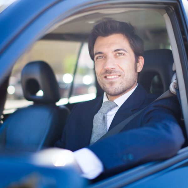 Volvo Crossover: Idealne połączenie komfortu, bezpieczeństwa i stylu dla mieszkańców Wrocławia