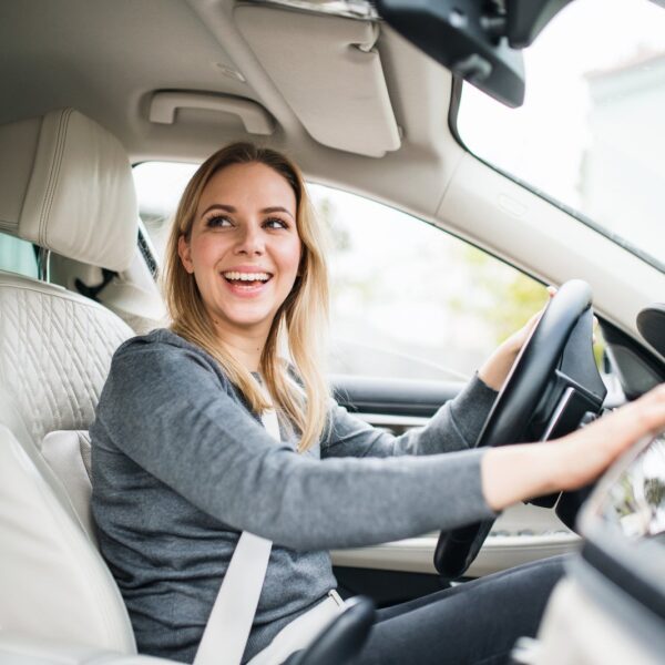 Odkryj luksus i bezpieczeństwo z Volvo S90 – szwedzka perfekcja na polskich drogach