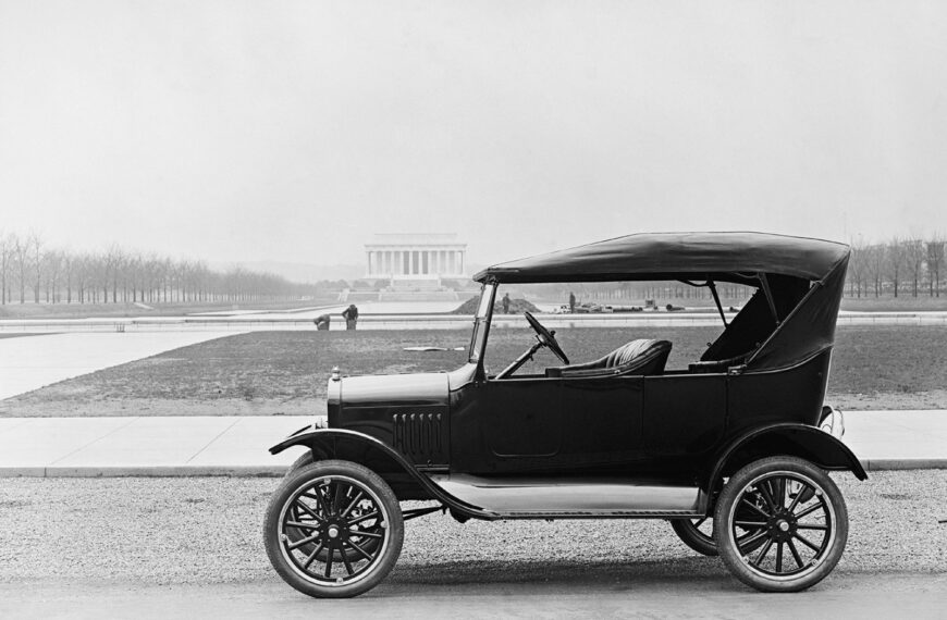 Historia designu w motoryzacji: Jak zmieniały się trendy i co przyniesie przyszłość?