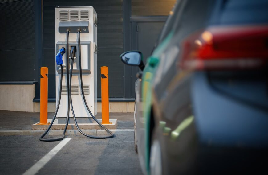 Samochody elektryczne a zmiany klimatyczne: Czy naprawdę przyczyniają się do ratowania środowiska?