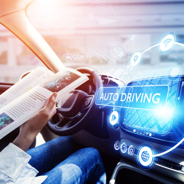 Wpływ autonomicznych pojazdów na przyszłość motoryzacji: Co oznacza to dla kierowców?